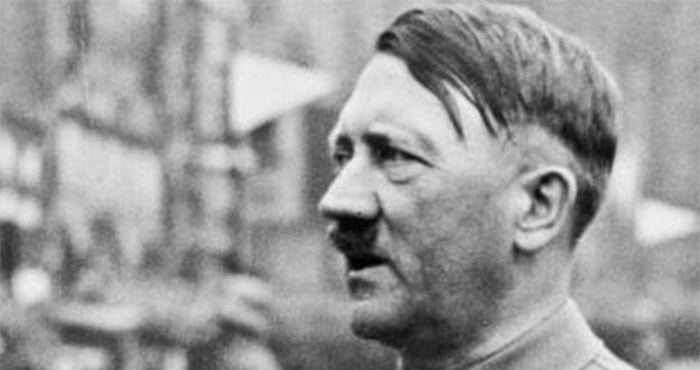 លោក Adolf​ Hitler ឬអ៊ីត្លែ