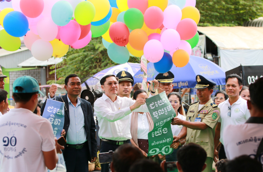 អង្គការសិទ្ធិមនុស្ស រំពឹងអាមេរិក នៅគិតគូរប្រជាធិបតេយ្យ ទោះបីបង្កកជំនួយ និងដកខ្លួនចេញពីUNHRC
