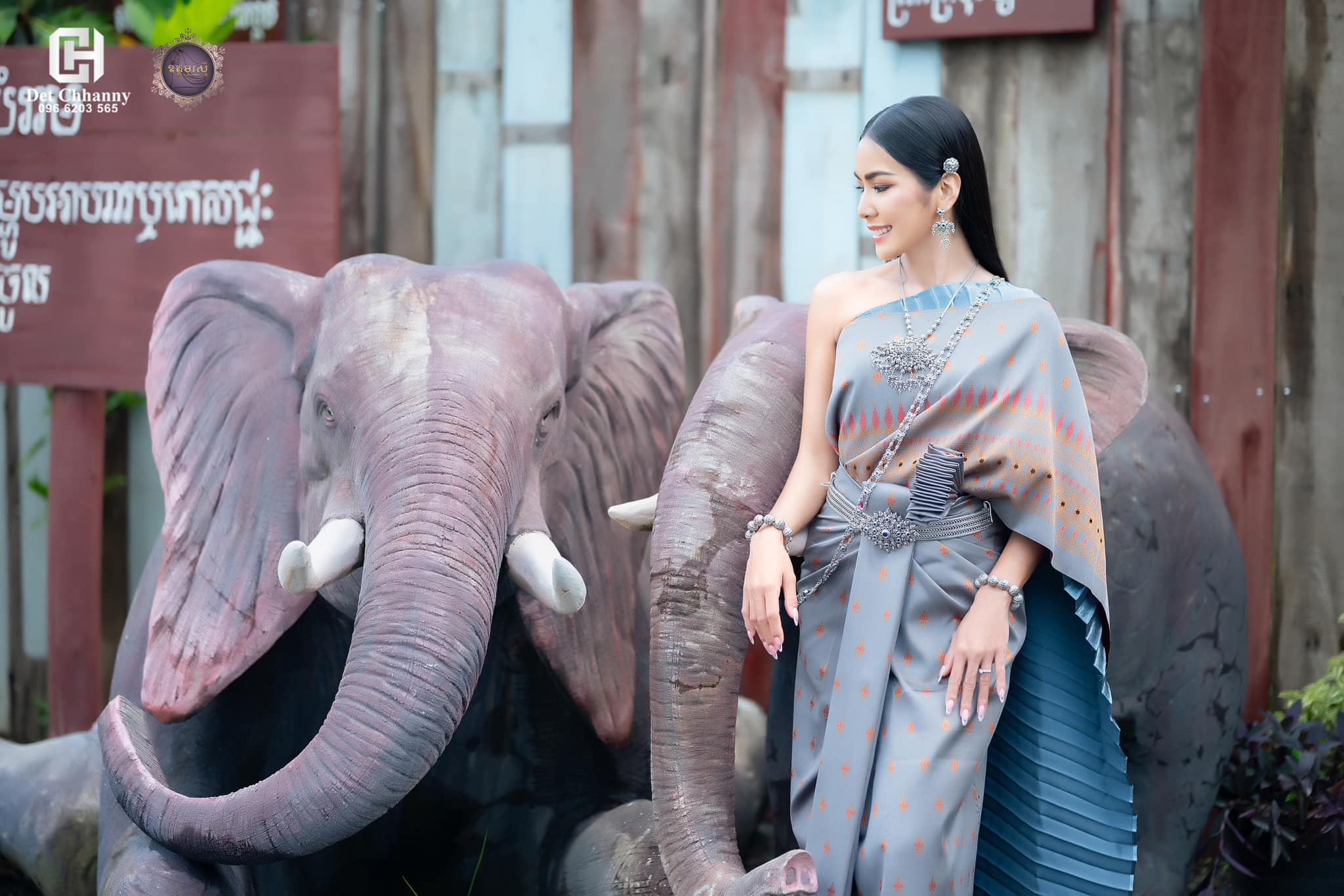 បវរកញ្ញាកម្ពុជាក្រោម បង្ហាញគំរូរបស់ខ្លួន ដើម្បីឱ្យស្ដ្រីខ្មែរកម្ពុជាក្រោម កុំបោះបង់ការសិក្សាភាសាខ្មែរ